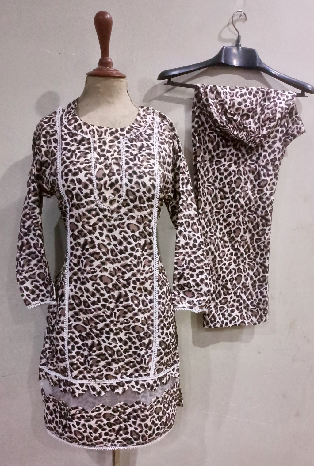 Floral –poly cotton digital print cutwork tishu pach Co-Ords 2Pc Set