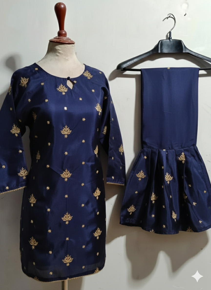(60%off) Treday embroided china Shamoz silk sharara 2p Co-ord set