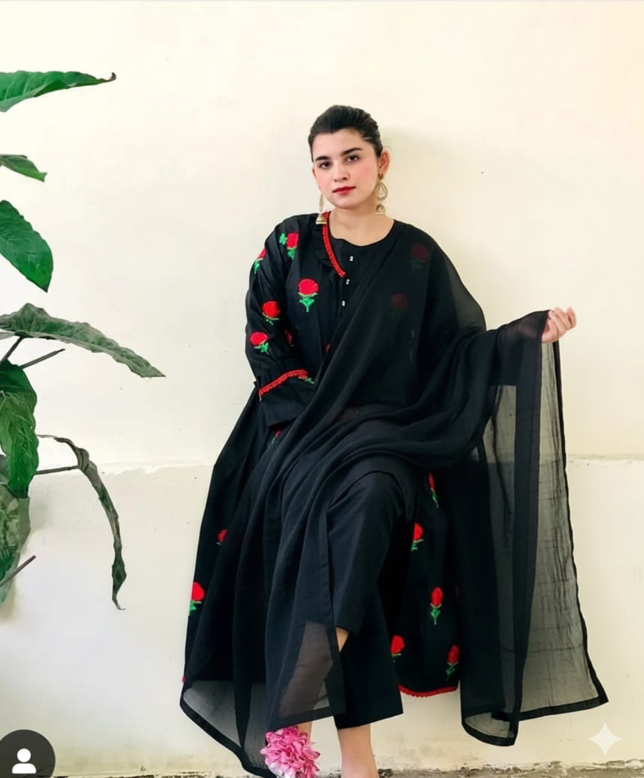 50%Off 4P Trendy Rao Silk Embroided flower gaown dress  (inner +gaown+ trouser+Dupatta)