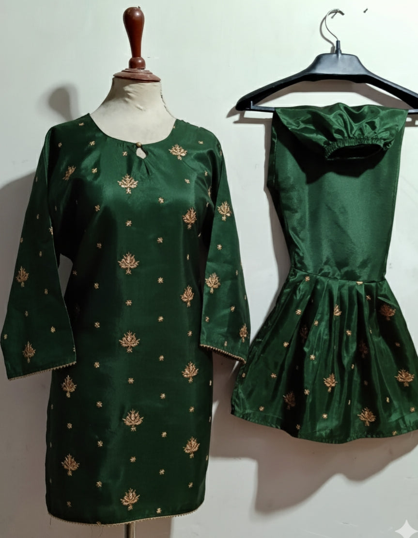 (60%off) Treday embroided china Shamoz silk sharara 2p Co-ord set