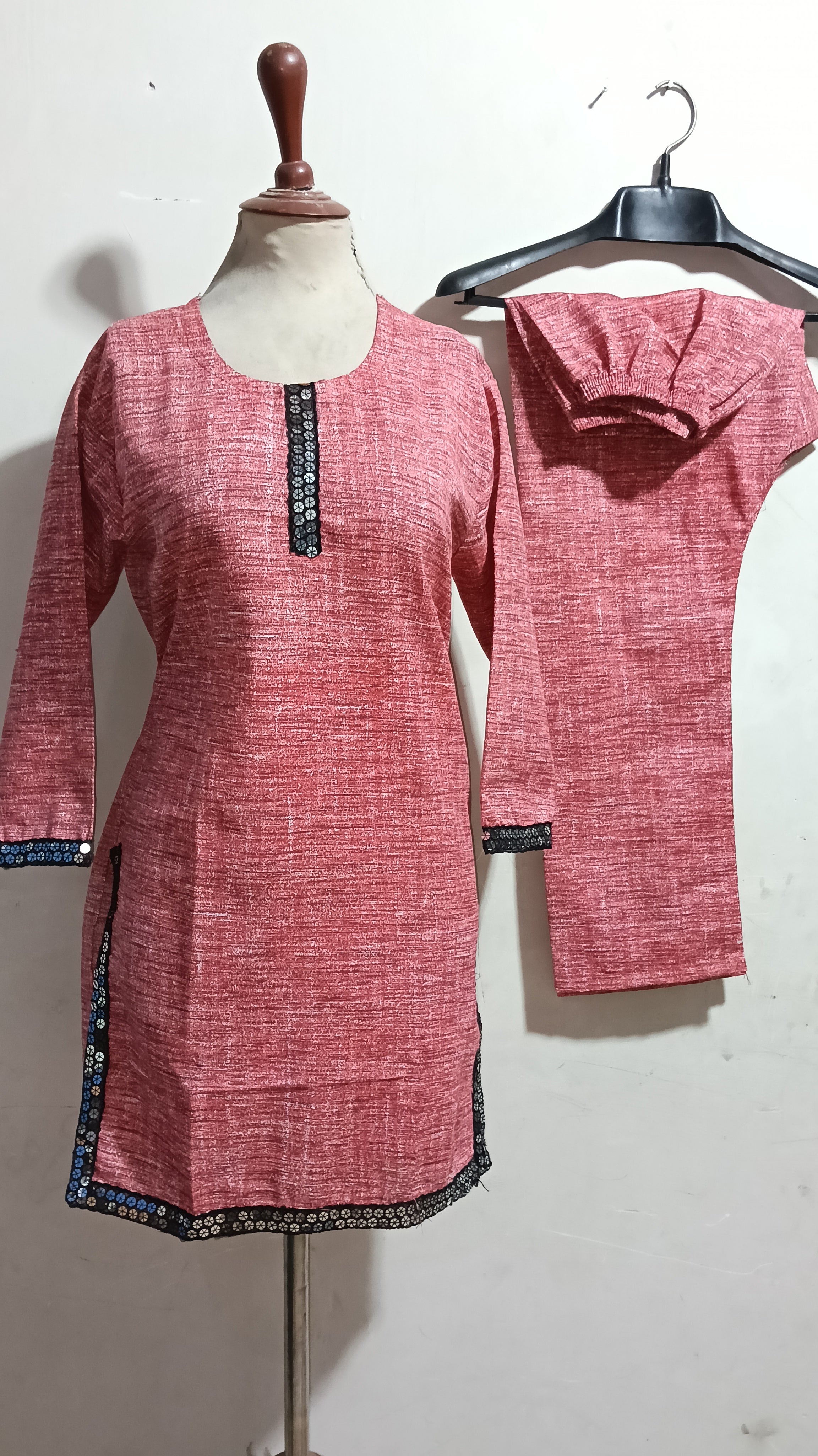 50% off Floral winter khaddar 2p Small and Medium with Lace work