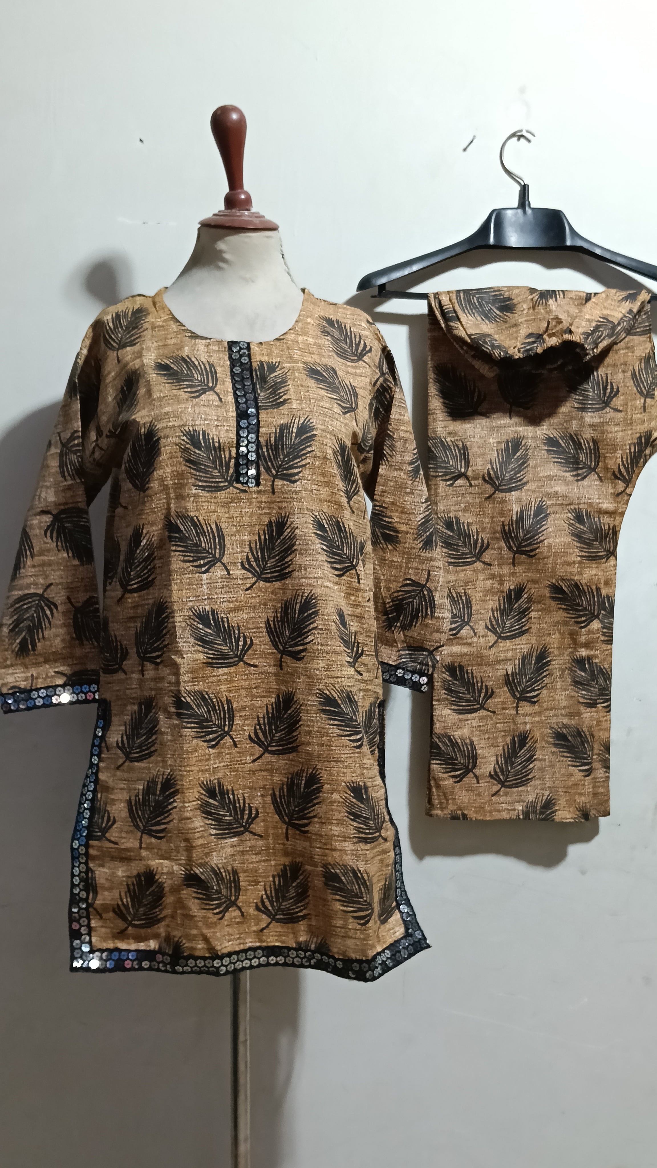 50%off Winter collection floral crystal khaddar 2p Long Length